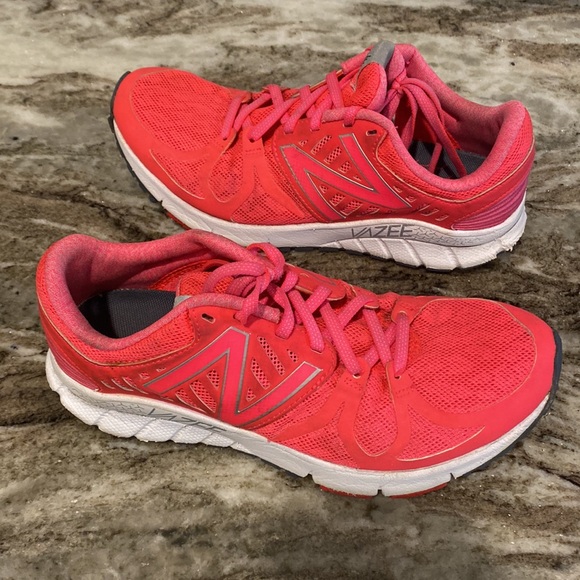 Women’s New Balance size US 8 Sneakers - Picture 6 of 6